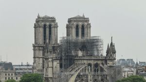 Der Brand richtete schwere Schäden an der Kathedrale an. Foto: AFP