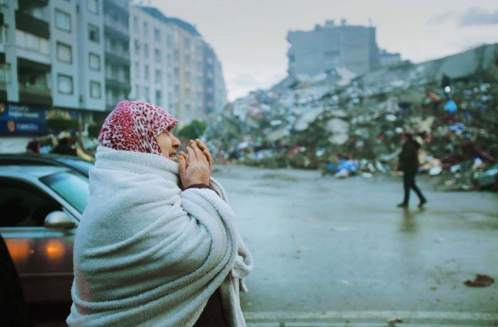 Nach dem Erdbeben in der Türkei und Syrien: Im Wettlauf gegen die Zeit