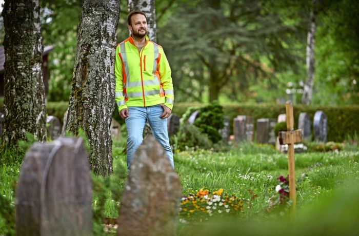 Neuer Friedhof Schorndorf: Wo Bäume Schutz und Trost spenden
