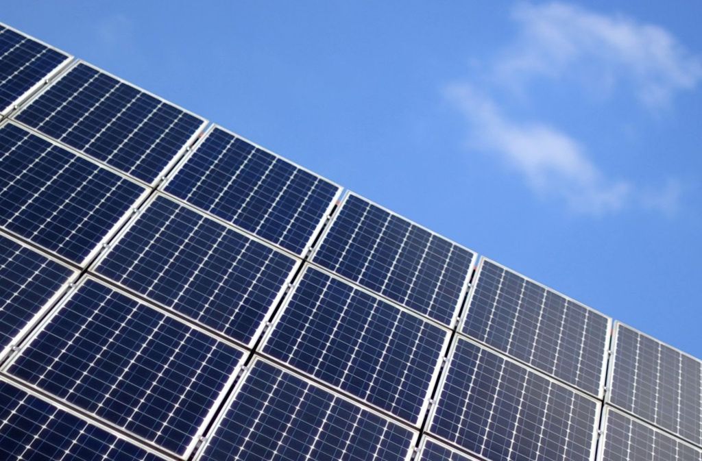 Der Landkreis will seine Solarstrompotenziale prüfen. Foto: dpa