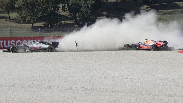 Crash-Chaos beim Ferrari-Jubiläum: Hamilton siegt wieder