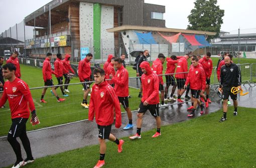 Erstes VfB-Training im Koasa-Stadion zu St. Johann Foto: Baumann/ppler