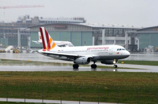 Trotz des Warnstreiks der Flugbegleiter bei den Lufthansa-Töchtern sollen am Stuttgarter Flughafen möglichst keine Flüge ausfallen. Foto: dpa/Andreas Rosar Agentur