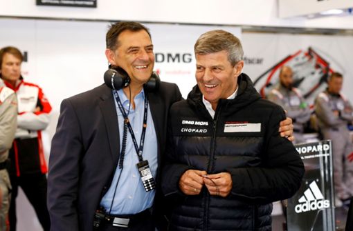 Daran wollen sie anknüpfen: Porsches Entwicklungs-Vorstand Michael Steiner (links) und Motorsportchef Fritz Enzinger beim Prototypen-Rennen 2017 in Le Mans. Foto: Porsche