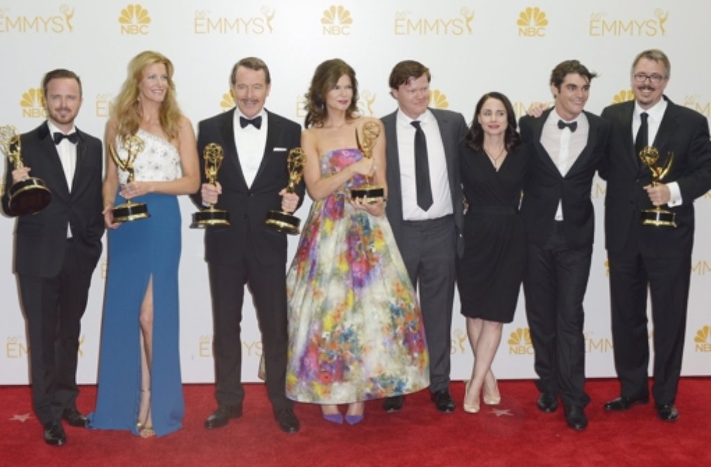 Der Braking Bad-Cast freut sich über seine Emmys.