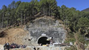 Endlich frei nach 17 Tagen: Alle 41 Arbeiter aus eingestürztem Tunnel in Indien befreit