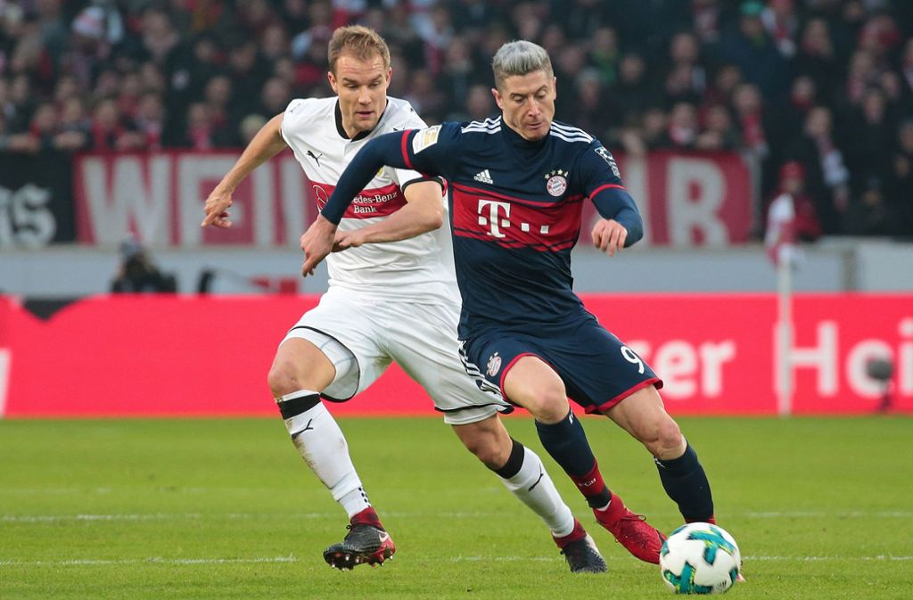 VfB-Verteidiger Holger Badstuber (links) trifft erneut auf seine ehemaligen Teamkollegen um Robert Lewandowski.