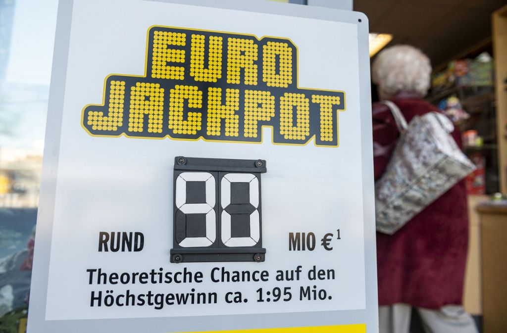 Die 90 Millionen Euro, die der deutsche Gewinner abgeräumt hat, sind die Maximalsumme, auf die der Jackpot anwachsen kann. Foto: dpa/Patrick Seeger