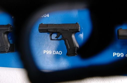 Eine Pistole vom Typ Walther P99DAO (Archivbild) Foto: dpa