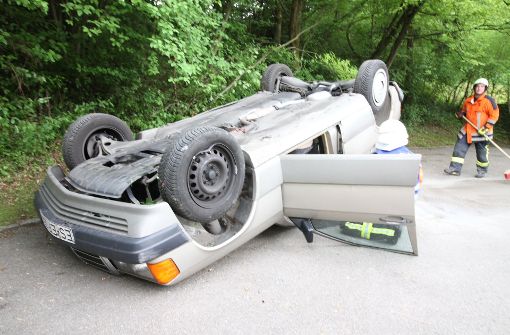 An dem Auto dürfte laut Polizei ein Totalschaden entstanden sein. Foto: 7aktuell.de/David Skiba