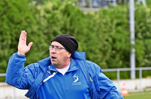 Trainer Julian Carrasco steht auch in der kommenden Saison bei den SVK-Frauen an der Seitenlinie. Foto: Archiv/Peter Mann