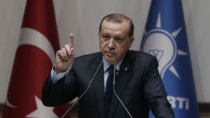 Harte Linie im Umgang mit Kritikern: Der türkische Präsident Erdogan Foto: dpa