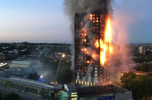 Ein Großbrand hält London in Atem. Foto:  