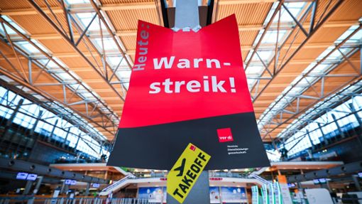 Ein Warnstreik des Sicherheitspersonals führt am Donnerstag und Freitag zu Einschränkungen an vielen deutschen Flughäfen. Foto: Christian Charisius/dpa