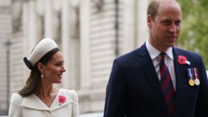Prinz William und seine Frau Herzogin Kate nahmen an der Gedenk- und Dankesfeier zum „Anzac Day“ in der Westminster Abbey teil. Foto: dpa/Victoria Jones