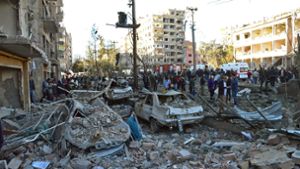 Bei einer Autobomben-Explosion in der türkischen Stadt Diyarbakir sollen mindestens acht Menschen getötet worden sein. Foto: dpa