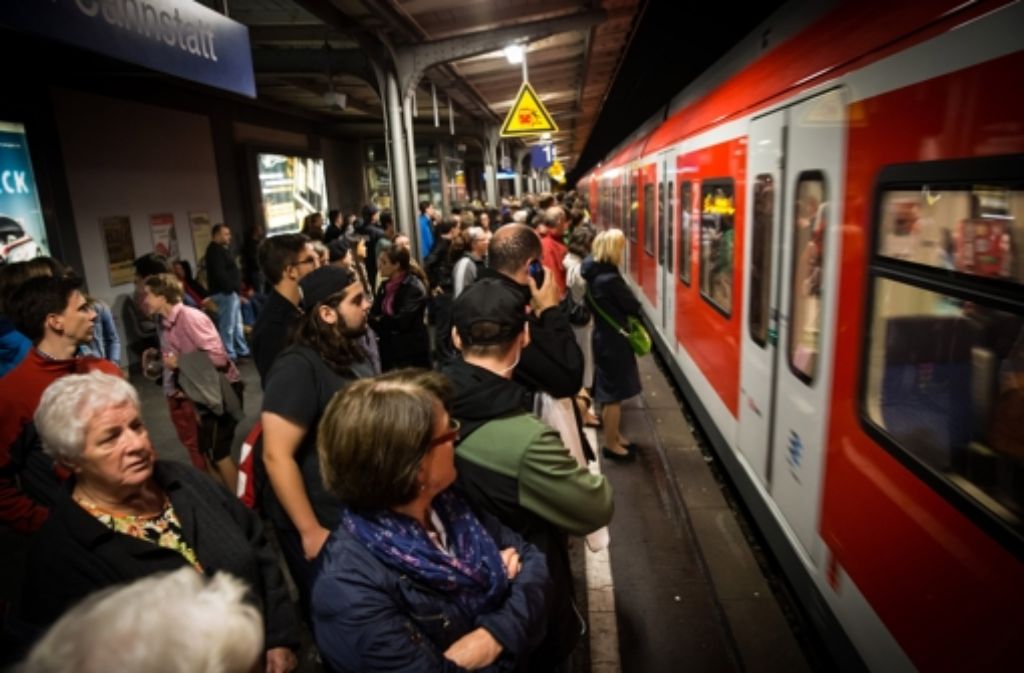 Die S-Bahn wird an zwei Wochenenden nicht wie gewohnt fahren Foto: Lichtgut/Achim Zweygarth