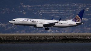 Boeing von United Airlines auf Langstreckenflug notgelandet