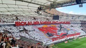 VfB Stuttgart: Stuttgart international – VfB-Fans mit Choreo zum Saisonfinale