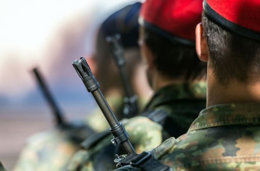 Soldaten der Bundeswehr mit dem aktuellen Sturmgewehr der Truppe Foto: dpa/Patrick Pleul
