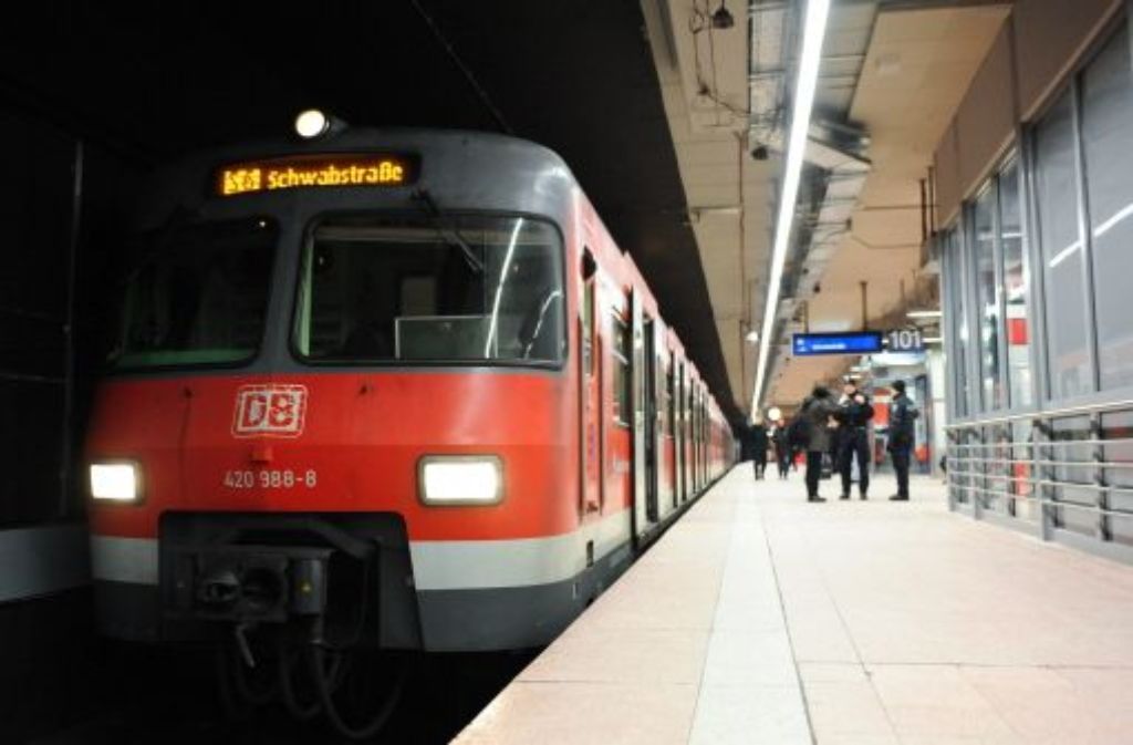 Wie soll im Notfall die Umleitung der S-Bahnen nach Fertigstellung des Tiefbahnhofs Stuttgart 21 bewerkstelligt werden? Uneinigkeit herrscht auch weiterhin. Foto: Michele Danze
