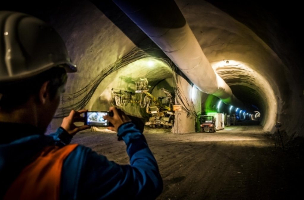 Ein Tunnelstück unter dem Neckar in Stuttgart-Wangen ist fertig.