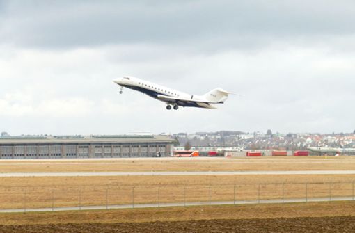 In Corona-Zeiten starten und landen weniger Flugzeuge am  Stuttgarter Flughafen. Für die  fluglärmgeplagten Anwohner  ist dies von Vorteil. Foto:  