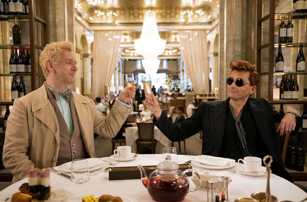 Michael Sheen als Erziraphael und David Tennant als Crowley in der Miniserie „Good Omens“