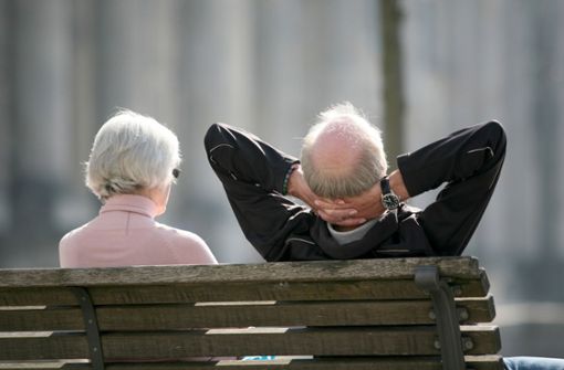 Gute Aussichten für Ältere: die Renten steigen. Foto: dpa/Stephan Scheuer