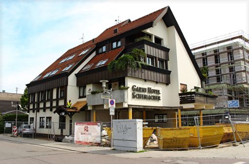 Noch wird das Garni-Hotel Schumacher an der Ecke Volmar- und Filderbahnstraße umgebaut. Das Café in dem Hotel soll im ersten Quartal 2022 eröffnen. Foto: Caroline Holowiecki