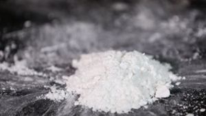 Die Polizei fand insgesamt 1,5 Kilogramm Kokain in den Wohnungen (Symbolbild) Foto: picture alliance/dpa/Christian Charisius