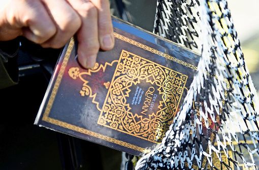 Der Mann hatte seinen Briefen die erste Sure des Koran beigelegt. Foto: dpa