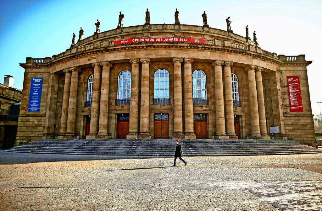 Die Oper in Stuttgart muss saniert werden.