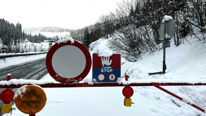 Österreich: Warnstufe vier von fünf – große Lawinengefahr nach Schnellfall