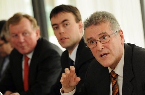 SPD-Fraktionschef Schmiedel, Finanzminister Schmid und Stich (v. li.) Foto: dpa