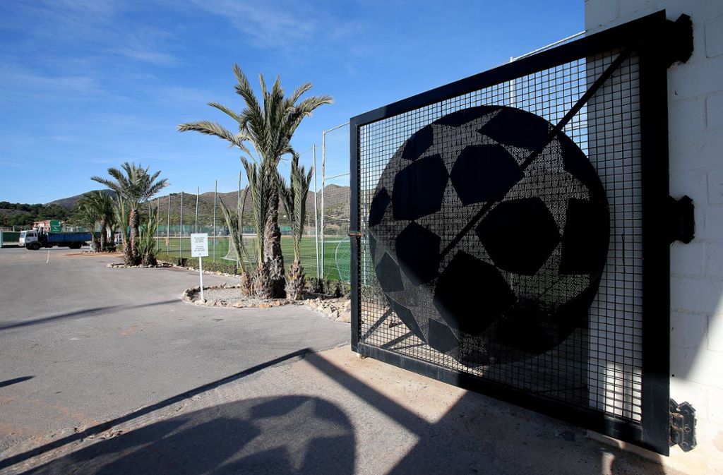 Der Trainingsplatz des VfB im sonnigen Spanien.