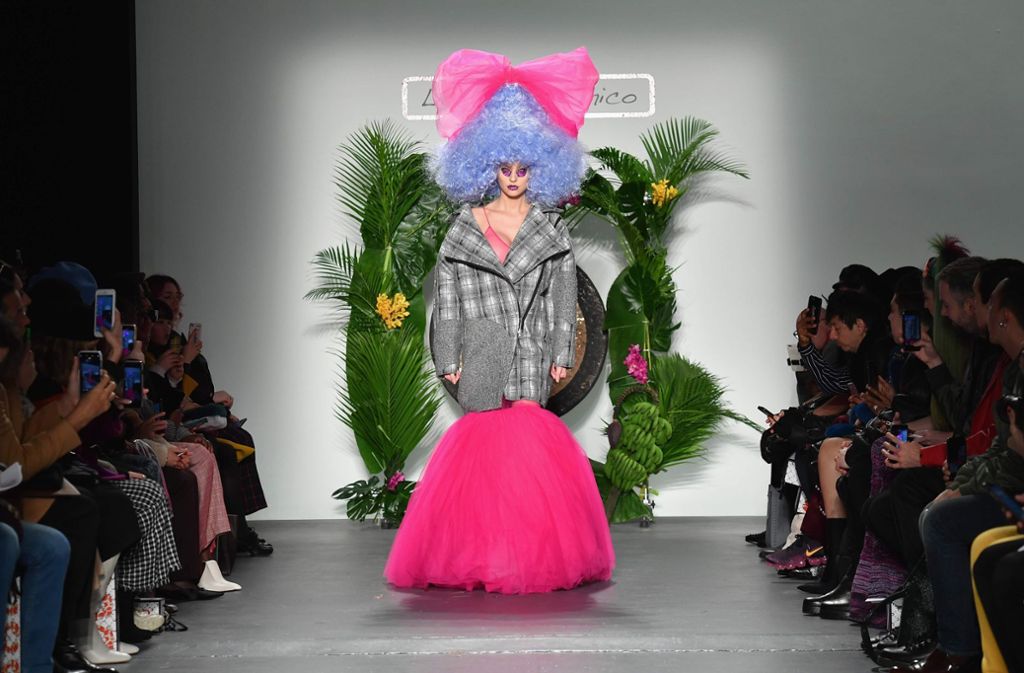 Die Designer Laurence and Chico präsentierten auf der Fashion Week in New York eine Kollektion, welche die Frage aufkommen ließ: Wo soll man zuerst hinschauen?