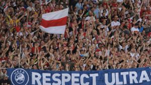 DFB-Präsident Grindel sprach sich am Mittwoch gegen Kollektivstrafen für Fans aus. Foto: dpa