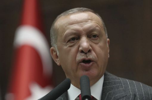 Der türkische Präsident Erdogan hat seine Liebe zu VW entdeckt. Foto: AP