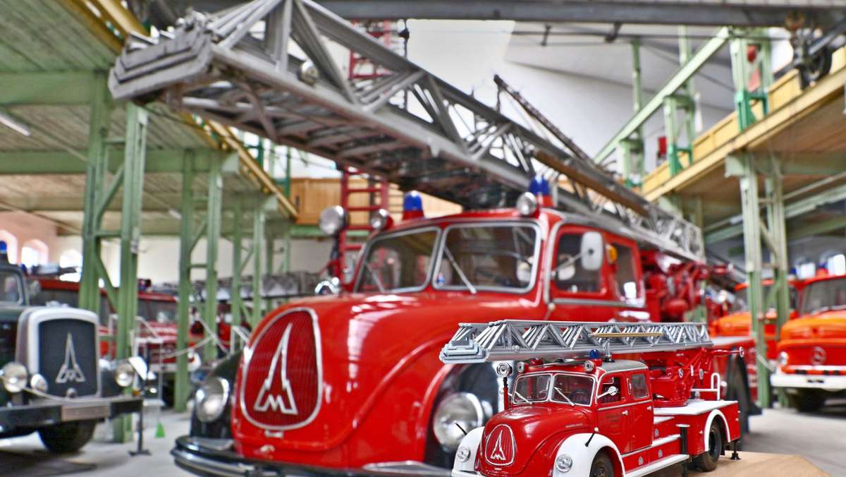 Feuerwehrmuseum öffnet: Kleine Feuerwehrautos und ihre großen Vorbilder