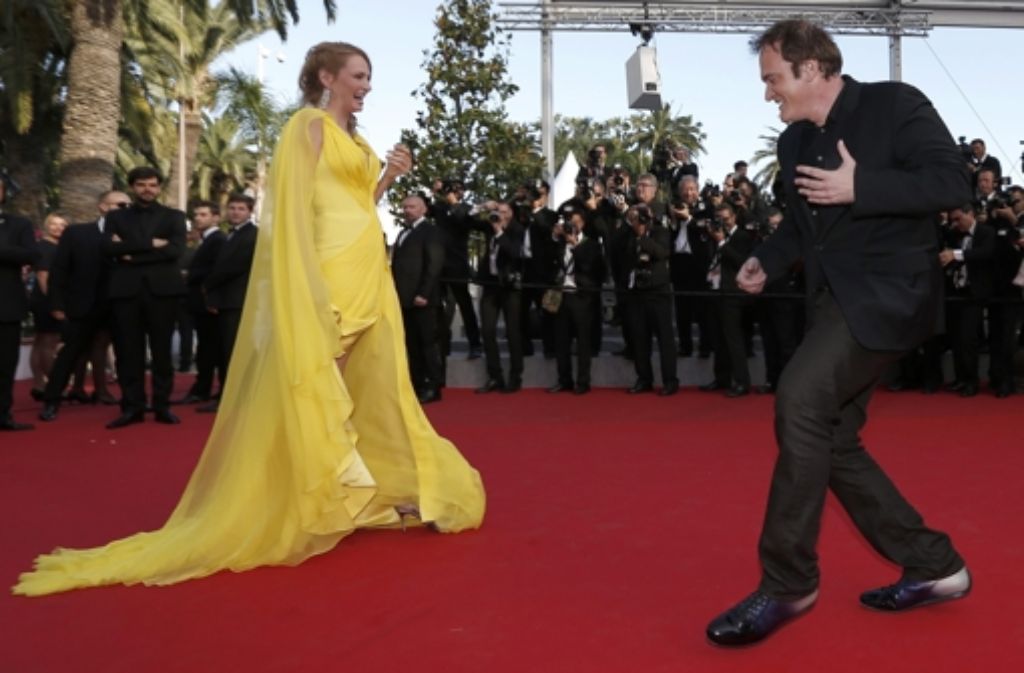 Quentin Tarantino und Uma Thurman haben sichtlich Spaß auf dem Roten Teppich bei den Filmfestpspielen in Cannes. Sie besuchten die Premiere des Films Clouds of Sils Maria, der sich in diesem Jahr im Rennen um die Goldene Palme befindet.