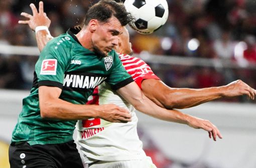 Pascal Stenzel spielt auf der rechten Abwehrseite des VfB Stuttgart zurzeit sehr verlässlich. Foto: IMAGO/Eibner/IMAGO/Eibner-Pressefoto/Bert Harzer