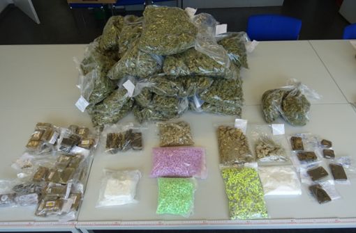 Bei den Ermittlungen stieß die Polizei auf große Mengen Drogen. Foto: Polizeipräsidium Heilbronn