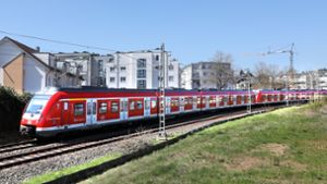Keine Regional- und Fernzüge auf den bestehenden S-Bahngleisen: Die Tunnellösung bringt der Stadt   Leinfelden-Echterdingen Vorteile. Foto: Horst Rudel