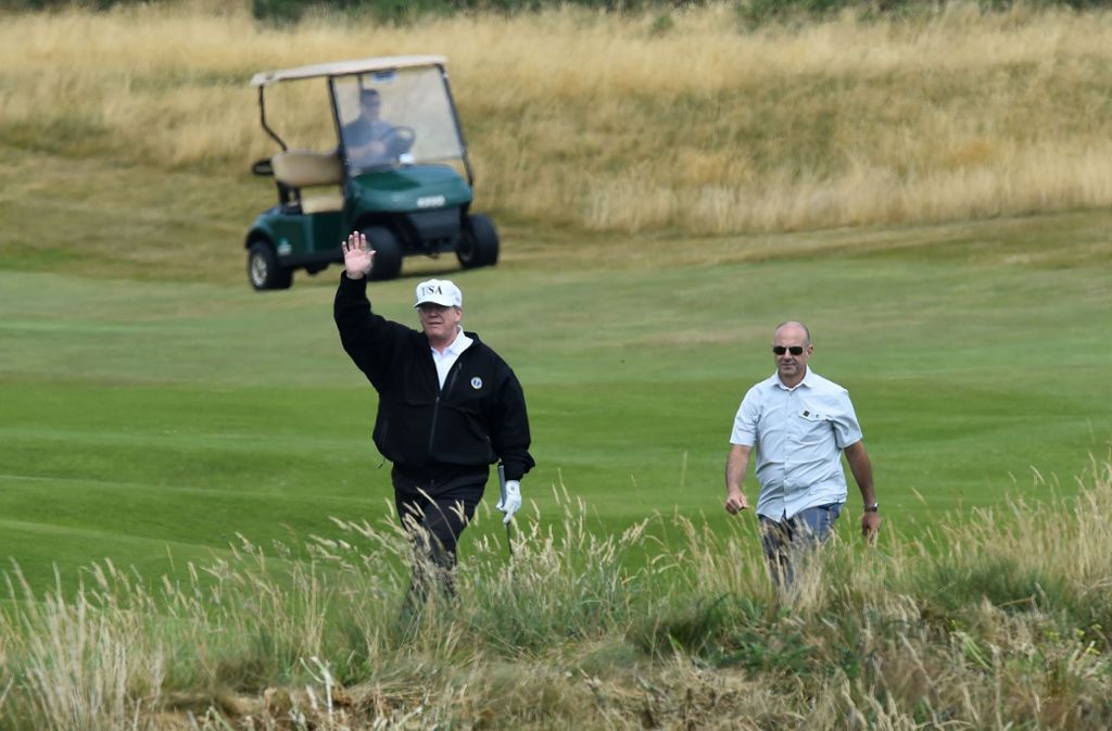 US-Präsident Donald Trump verbringt das Wochenende mit Golfspielen in Schottland.