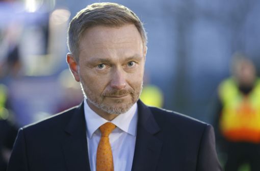 Bundesfinanzminister Christian Lindner (FDP) legt einen Haushalt vor, für den die Schuldenbremse erneut ausgesetzt werden muss. Foto: dpa/Thomas Banneyer
