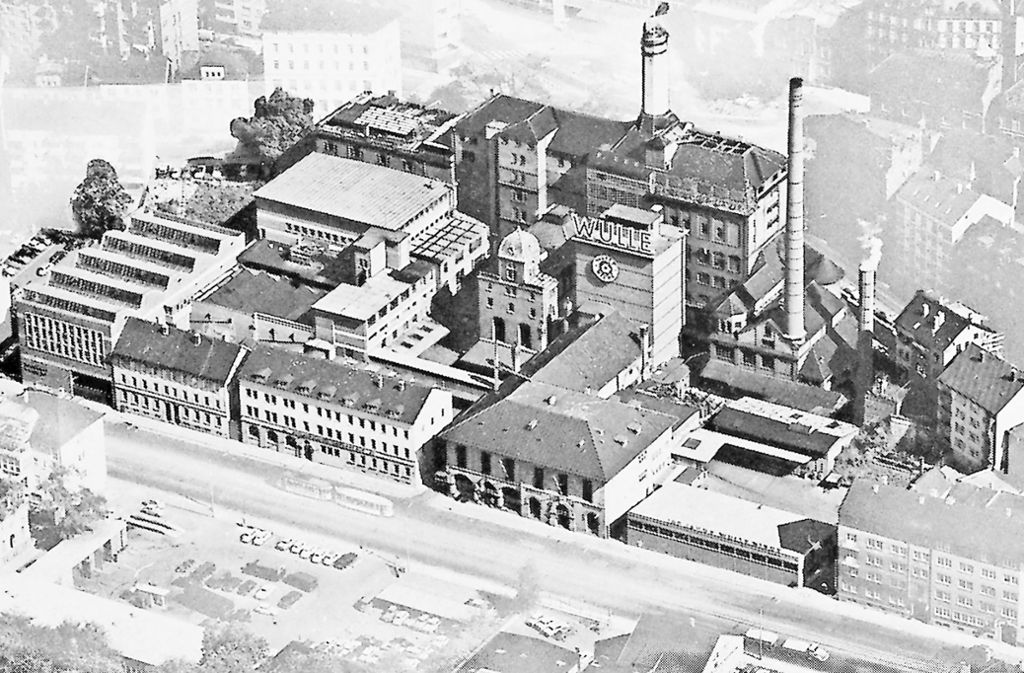 Die Brauerei Wulle mit Brauereigaststätte befand sich bis 1971 an der damaligen Neckarstraße in Stuttgart – dort, wo sich heute das Hotel Le Méridien befindet