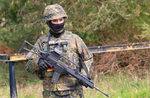 Die Bundeswehr soll künftig besser ausgestattet werden Foto: Imago//Rainer Droese