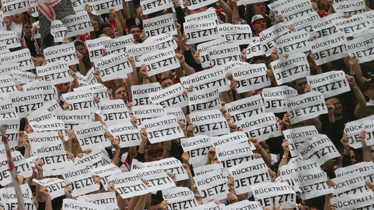 VfB Stuttgart News: Fanprotest gegen VfB-Restpräsidium