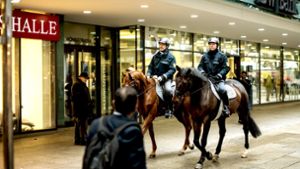 Die Polizei bittet Pferde zum Casting